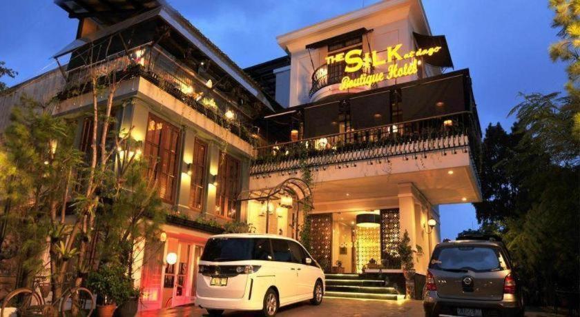 The Silk At Dago Boutique Hotel Bandung Exterior foto